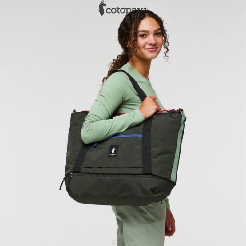 Cotopaxi Viaje 35L Weekender Bag - Cada Día Woods | JX06-C3-US